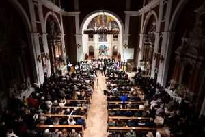 BOŽIĆNI KONCERT U BAZILICI ČUDOTVORNE GOSPE SINJSKE: Ansambl LADO priredio najljepši božićni poklon u iščekivanja najradosnijeg katoličkog blagdana Božića BOŽIĆNI KONCERT U BAZILICI ČUDOTVORNE GOSPE SINJSKE: Ansambl LADO priredio najljepši božićni poklon u iščekivanja najradosnijeg katoličkog blagdana Božića