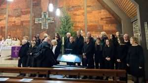 NAKON 33 GODINE SLUŽENJA: Don Mijo Blažanović ispraćen u mirovinu uz dvodnevno slavlje u Weinsbergu i Ellhofenu NAKON 33 GODINE SLUŽENJA: Don Mijo Blažanović ispraćen u mirovinu uz dvodnevno slavlje u Weinsbergu i Ellhofenu