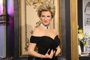 OSNOVAN 1882. GODINE: Pariški muzej Grévin sadrži 250 voštanih figura iz različitih razdoblja OSNOVAN 1882. GODINE: Pariški muzej Grévin sadrži 250 voštanih figura iz različitih razdoblja