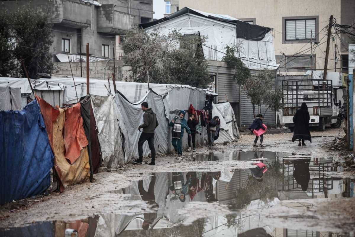 NEVRIJEME U GAZI: Jaki vjetrovi i obilne kiše dodatno pogoršali život raseljenih Palestinaca