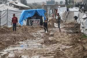 NEVRIJEME U GAZI: Jaki vjetrovi i obilne kiše dodatno pogoršali život raseljenih Palestinaca