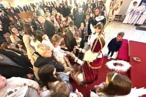 SVEČANO U GIEßENU I KLOPPENHEIMU: Bogat program proslave blagdana Sv. Nikole i darovi za djecu SVEČANO U GIEßENU I KLOPPENHEIMU: Bogat program proslave blagdana Sv. Nikole i darovi za djecu