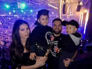 M.P. THOMPSON U ARENI ZAGREB: Izveo sve svoje najveće hitove, Tomaševića i Možemo nazvao „ekstremnom ljevičarskom sektom“