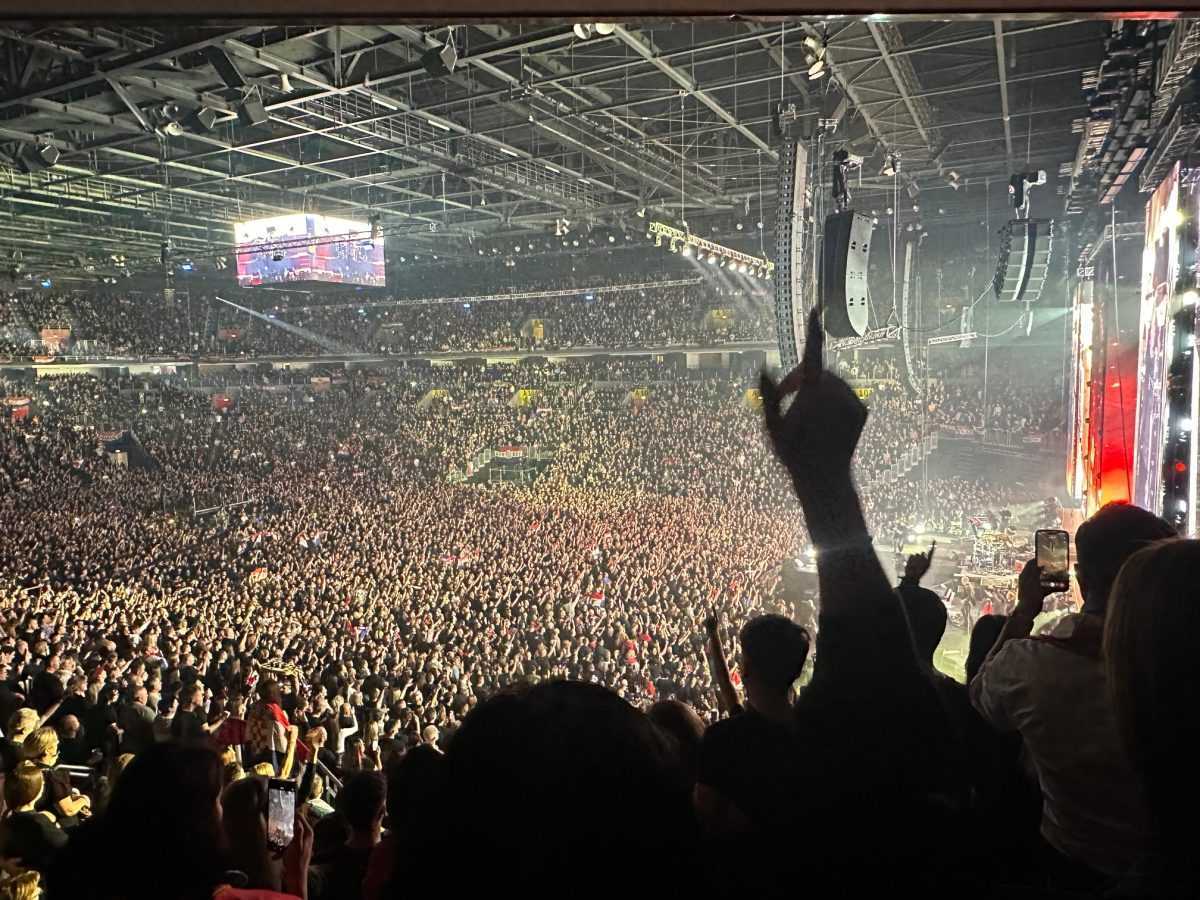 M.P. THOMPSON U ARENI ZAGREB: Izveo sve svoje najveće hitove, Tomaševića i Možemo nazvao „ekstremnom ljevičarskom sektom“