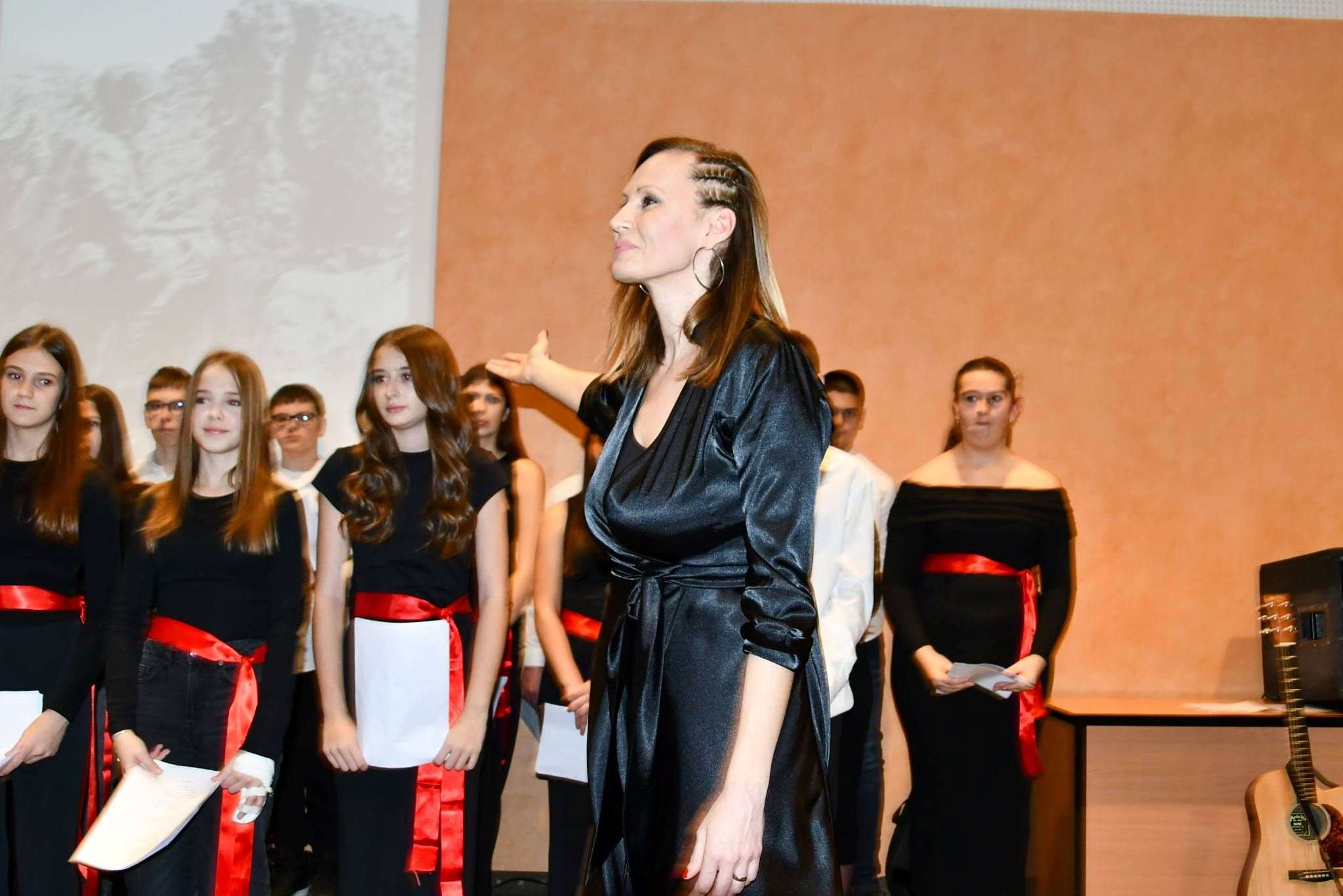 "OSIJEK JE OBRANJEN SRCEM": Veličanstvena domoljubna svečanost za očuvanja sjećanja na najteže dane obrane Osijeka