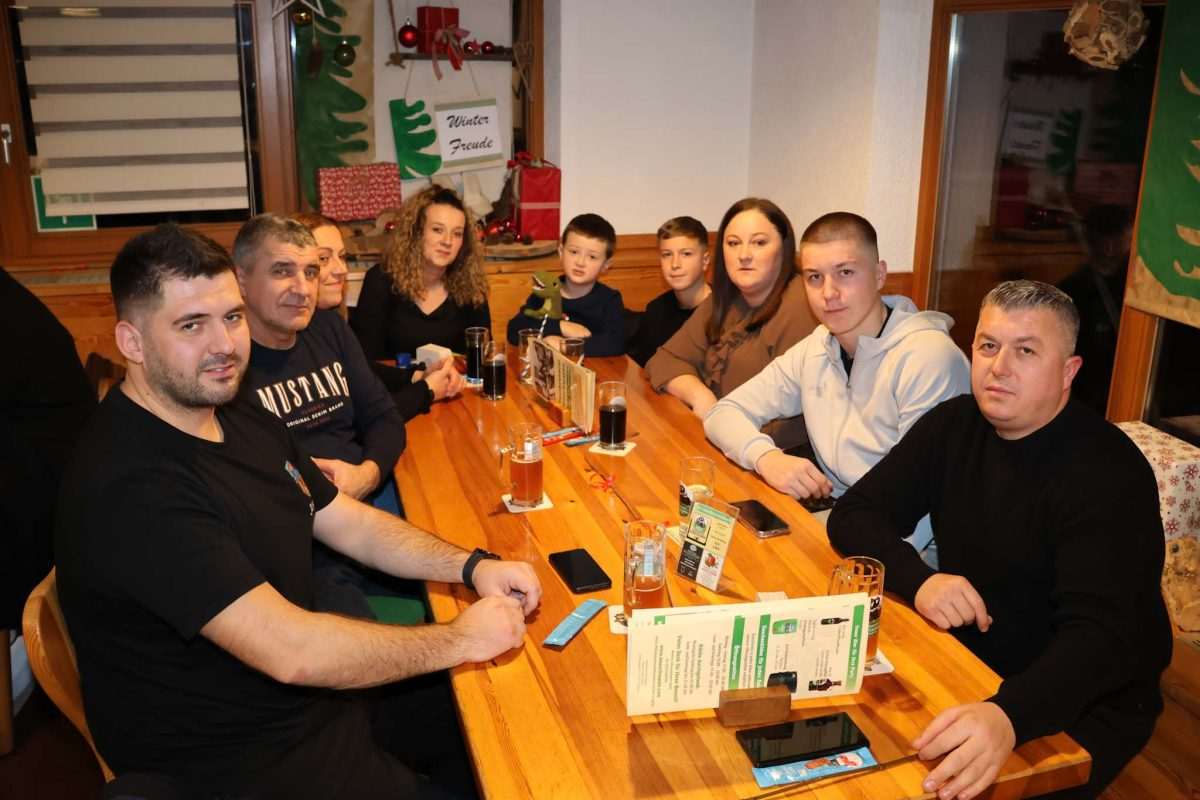 (FOTO) Na blagdan sv. Nikole održana božićna večera Hrvatske kulturne zajednice Calw Božićna večera HKZ Calw / Foto: Fenix (Jelena Trieb)