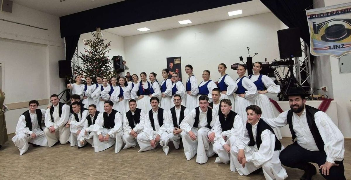 Folkloraši Fra Filip Grabovac HKZ Mainz / Foto: Fenix (MD)