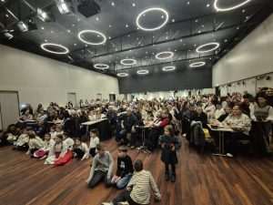 NIKOLINJE U MAINZU: Djeca i mladi oduševili svojim nastupima pred 600 okupljenih – pridružili im se i folkloraši iz Hannovera NIKOLINJE U MAINZU: Djeca i mladi oduševili svojim nastupima pred 600 okupljenih – pridružili im se i folkloraši iz Hannovera