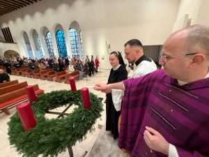 SUSRET S OBITELJIMA: Časne sestre pohodile Hrvatske katoličke zajednice Nagold, Freudenstadt i Calw