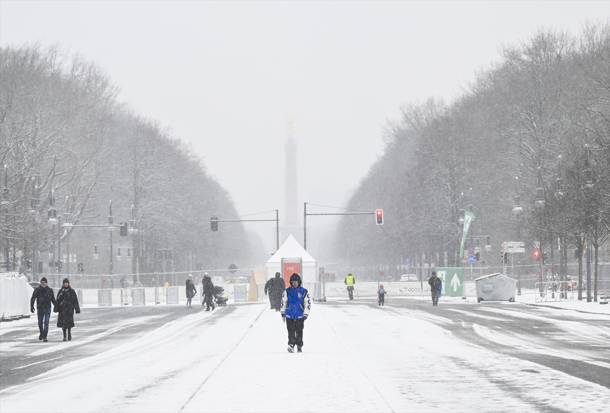 Snijeg u Berlinu/ Foto: Anadolu