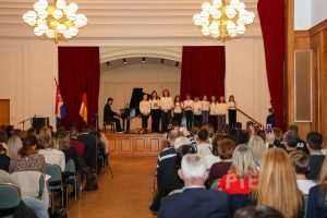 BOŽIĆNI KONCERT UČENIKA HRVATSKE NASTAVE: Djecu iz Stuttgarta, Mannheima i Ulma podržale Miriam Mack, Maren Steege...