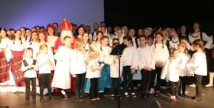 NIKOLINJE U MAINZU: Djeca i mladi oduševili svojim nastupima pred 600 okupljenih – pridružili im se i folkloraši iz Hannovera NIKOLINJE U MAINZU: Djeca i mladi oduševili svojim nastupima pred 600 okupljenih – pridružili im se i folkloraši iz Hannovera