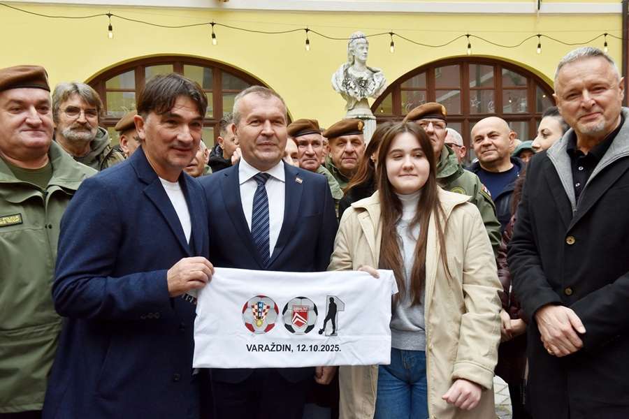 ŽUPANIJSKA PALAČA IMALA JAKE GOSTE: Varaždinski župan ugostio Thompsona i izbornika Dalića Varaždinski župan ugostio Thompsona i izbornika Dalića