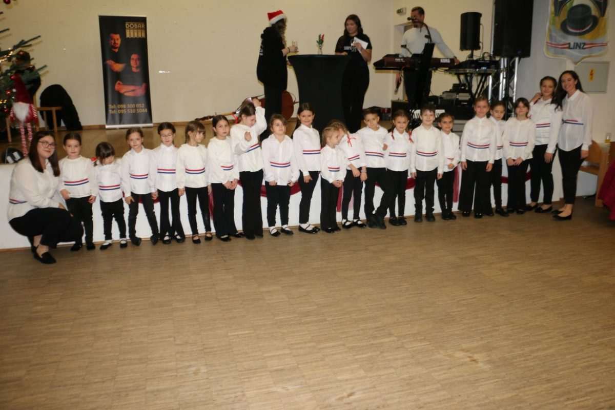 "Zvjezdice" najmlađi članovi KUD Tkanica / Foto: Fenix (MD)