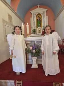 PROSLAVA SV. NIKOLE U VELIKOM BRDU: Više od 50 djece radosno čekalo sv. Nikolu PROSLAVA SV. NIKOLE U VELIKOM BRDU: Više od 50 djece radosno čekalo sv. Nikolu