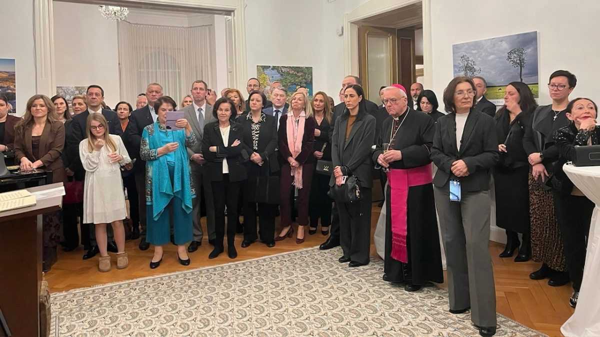 SVEČANI PRIJEM U BERLINU: Na proslavu 75. rođendana nuncija Eterović stiglo 55 stranih veleposlanika i nadbiskup Berlina    