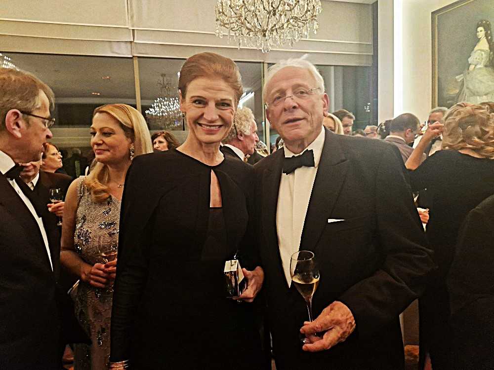 Austrijska veleposlanica u HR I.Tončić-Sorinj i Petar Tyran, koordinator bala