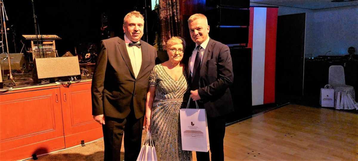 Zlatko Šljivić i Jadranka Vincek s državnim tajnikom Zvonkom Milasom (desno) na jednom od proteklih balova