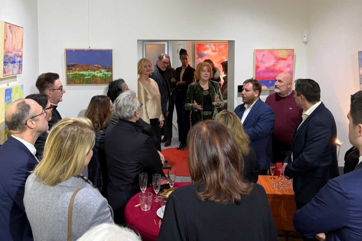 ZAGREBAČKA UMJETNICA OSVOJILA BRUXELLES: Ana Barbić Katičić oduševila izložbom „Kroz oblake“