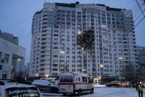 BEZ GRIJANJA OKO 6.000 STAMBENIH ZGRADA: Dok stižu osude ruskog napada, gradonačelnik Kijeva pozvao stanovnike da privremeno napuste grad BEZ GRIJANJA OKO 6.000 STAMBENIH ZGRADA: Dok stižu osude ruskog napada, gradonačelnik Kijeva pozvao stanovnike da privremeno napuste grad