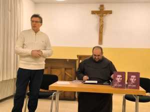 HKŽ MÜNCHEN: Predstavljena nova knjiga fra Joze Župića Predstavljanje knjige fra Joze Župića / Foto: Jelena Ribarić Završki