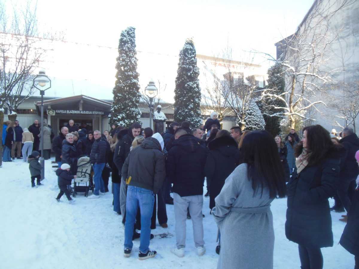 Hrvati u Münchenu proslavili Krštenje Gospodinovo uz radost djece i zajedništvo / Foto: Fenix (Fra Jozo Župić)