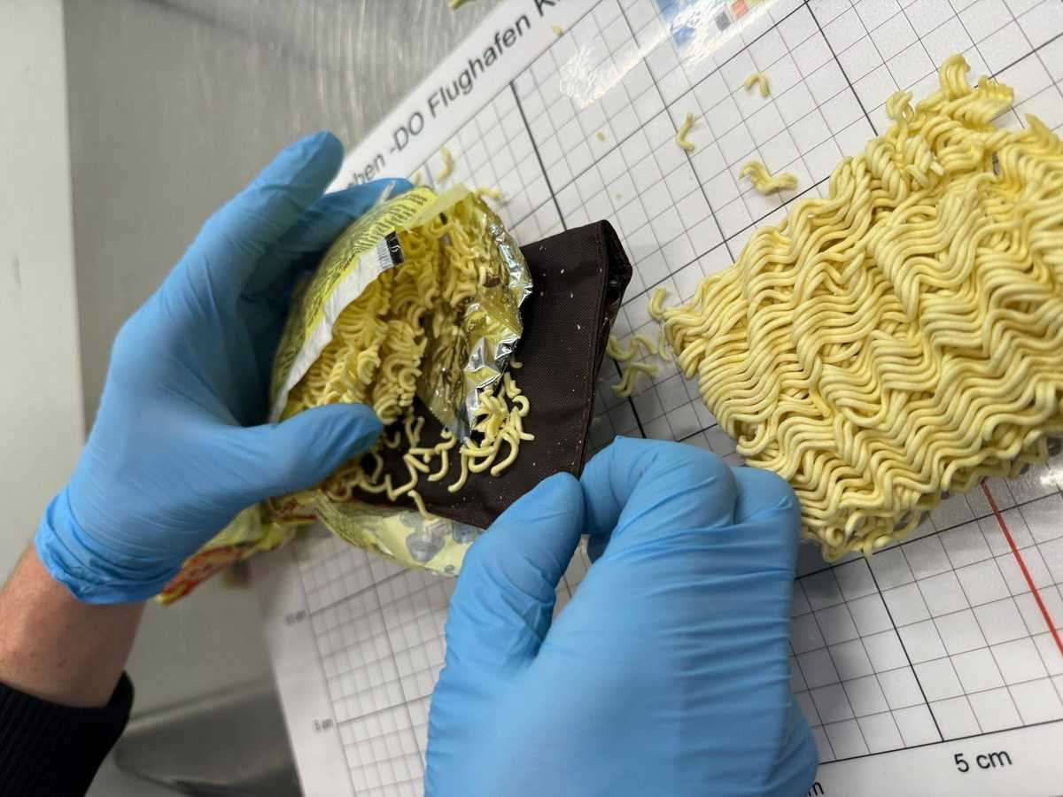 Nakit pronađen u instant tjestenini / Foto: Carinski ured München