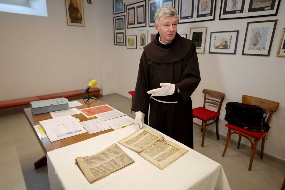 U samostanu sv. Frane u Hrvatskoj pronađena inkunabula u Hrvatskoj / Foto: Hina