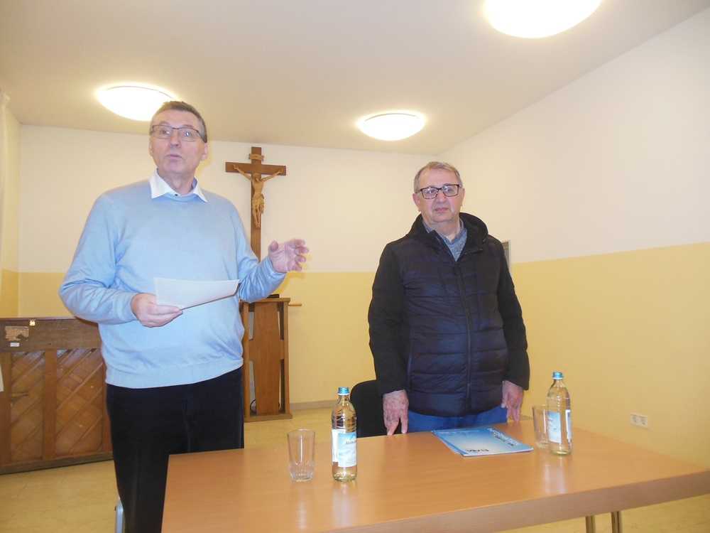 Ante Moro lijevo i đakon desno