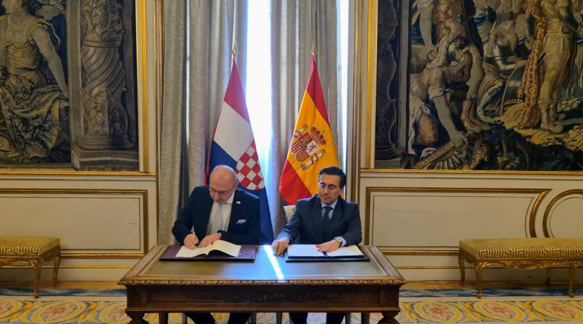 Potpisivanje sporazuma / Foto: Fenix (MVEP)