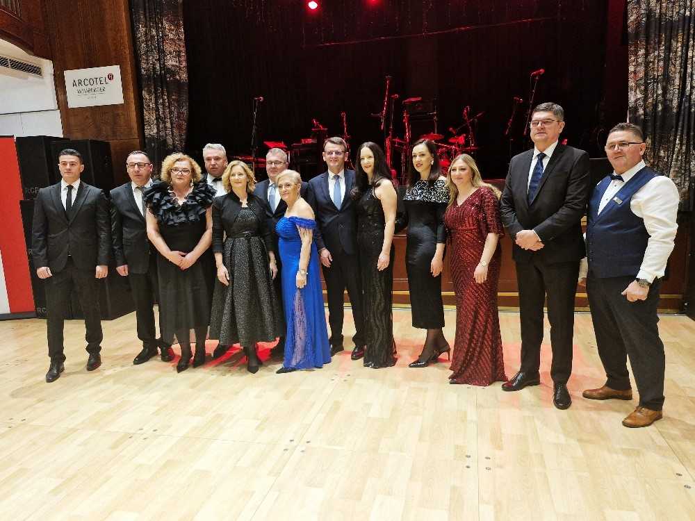 AUSTRIJSKO-HRVATSKA ZAJEDNICA ZA KULTURU I ŠPORT: U Beču održan 33. Hrvatski bal. Oko 350 gostiju nazočilo promociji snage hrvatske kulture, identiteta i zajedništva