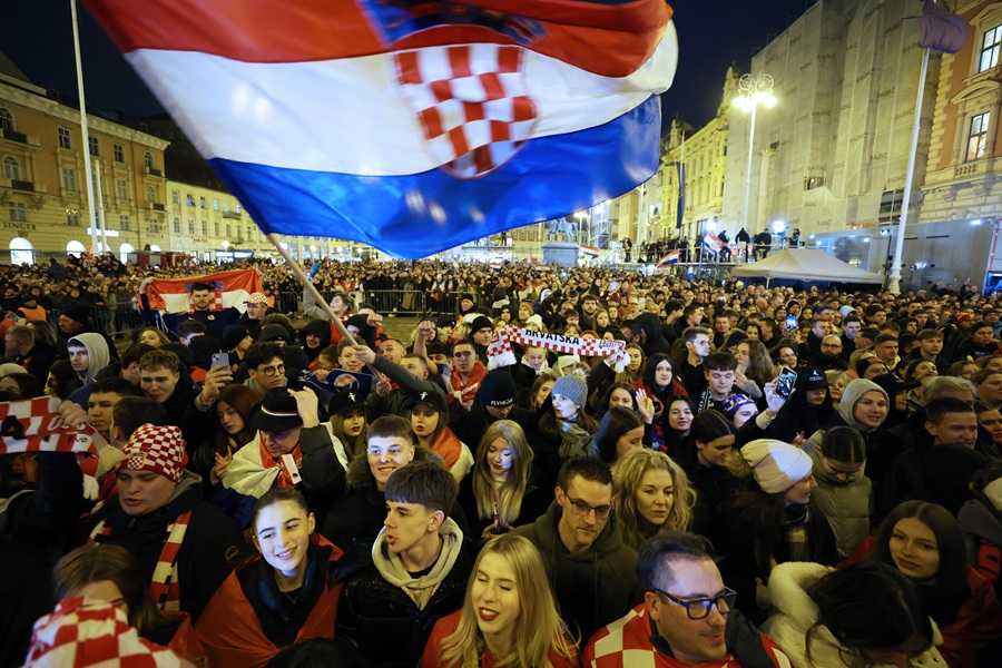 Doček rukometaša / Foto: Hina