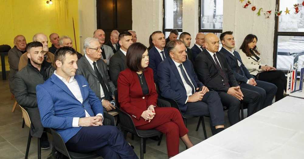 DRAGAN ČOVIĆ U KONJICU: Zajedništvo ključ političke stabilnosti Hrvata u BiH Izaslanstvo HDZ-a BiH / Foto: HDZ BiH