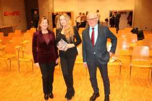 NESVAKIDAŠNJA VEČER U BERNU: Od istine o Njegovoj ženi do mladića koji je Prijestupnike povezao sa Chopinom