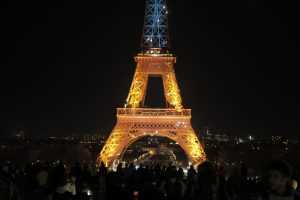 BERLIN I PARIZ U BOJAMA UKRAJINE: Nijemci i Francuzi izrazili solidarnos sa ukrajinskim narodom BERLIN I PARIZ U BOJAMA UKRAJINE: Nijemci i Francuzi izrazili solidarnos sa ukrajinskim narodom