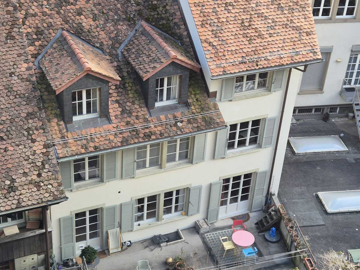 BERN - SVE SAMO NE OBIČAN GRAD: Što je u brojnim podrumima, zašto medvjed iznad grada, Eistein i još puno toga! BERN - SVE SAMO NE OBIČAN GRAD: Što je u brojnim podrumima, zašto medvjed iznad grada, Eistein i još puno toga!