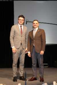 NA KONCERTU U GERLINGENU VELIK BROJ LJUDI, POSLANE SNAŽNE PORUKE: Hrvati se vraćaju kući, šaljite djecu neka uče hrvatski jezik...