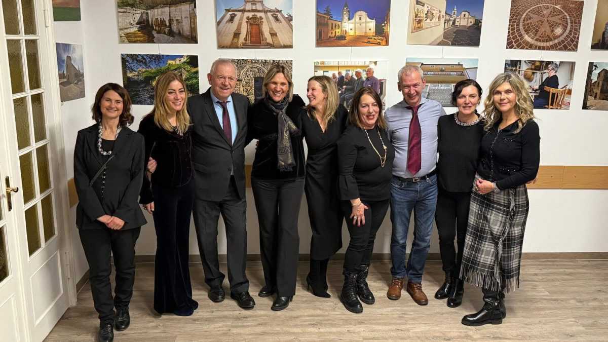 HRVATI IZ ITALIJE U MÜNCHENU: Izazvali interes predstavljenim projektima, filmom, izložbom...