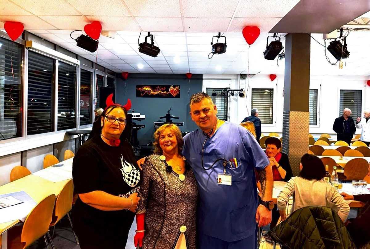 STUTTGART: Još jedna zabava mlade udruge "Srce vatreno" pokazala kako su sve zanimljiviji i aktivniji STUTTGART: Još jedna zabava mlade udruge "Srce vatreno" pokazala kako su sve zanimljiviji i aktivniji