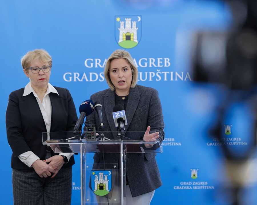 Ivka Odvorčić, Dina Dogan / Foto: Hina