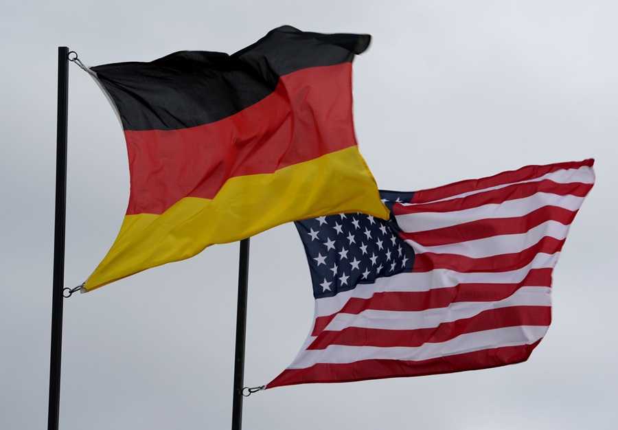 Zastave Njemačke i SAD / Foto: Marcus Brandt/dpa