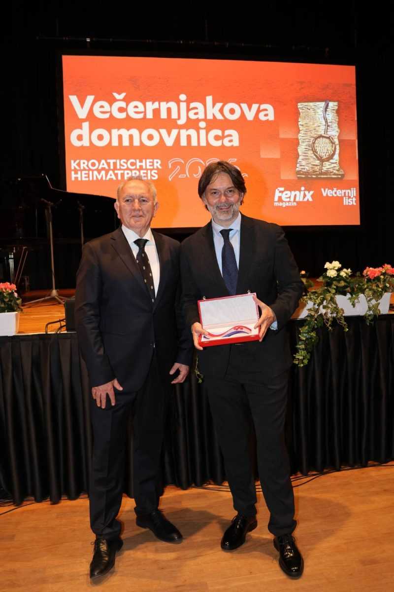 ČETIRI VEČERNJAKOVE DOMOVNICE OTIŠLE U AUSTRIJU: Za Klarića Večernjakova domovnica “brend u brendu, jedinstvena priča”, a za Puđu “Hrvatska u malom” u Bad Homburgu ČETIRI VEČERNJAKOVE DOMOVNICE OTIŠLE U AUSTRIJU: Za Klarića Večernjakova domovnica “brend u brendu, jedinstvena priča”, a za Puđu “Hrvatska u malom” u Bad Homburgu