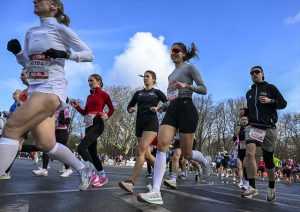 BERLINSKI POLUMARATON: Oko 41.000 trkača trčalo stazu dugu 21 km