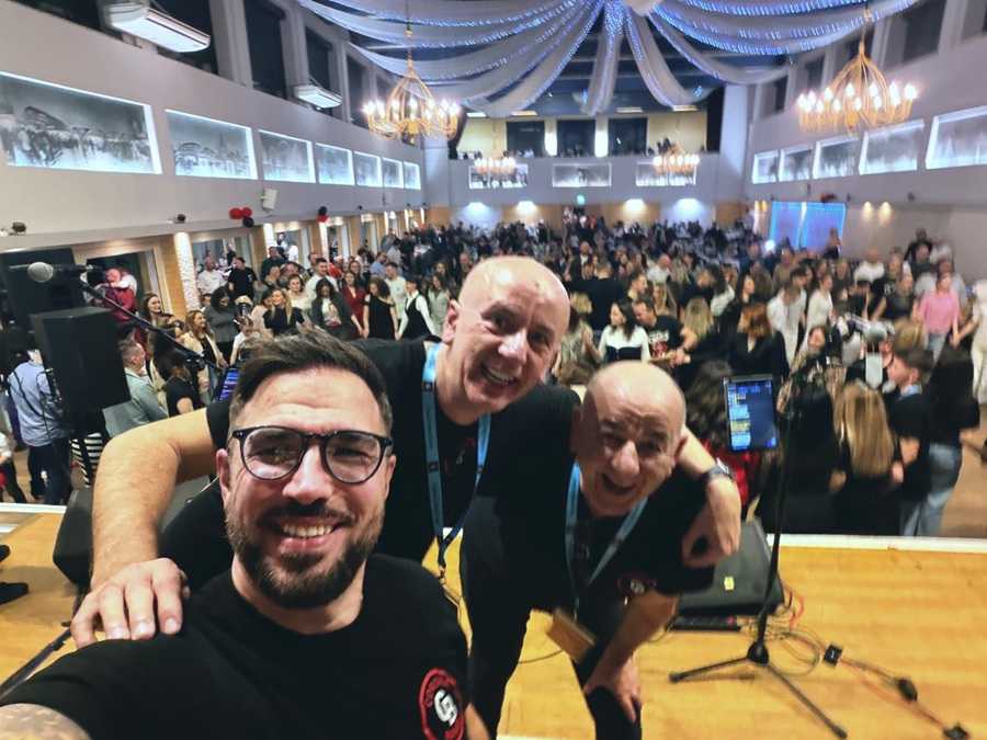 NOĆ ZA PAMĆENJE U NÜRNBERGU: Više od 650 Hrvata disalo je kao jedno za rođendan Corona Banda Corona Band proslavio 25 godina postojanja u Nürnbergu / Foto: Fenix (SIM)