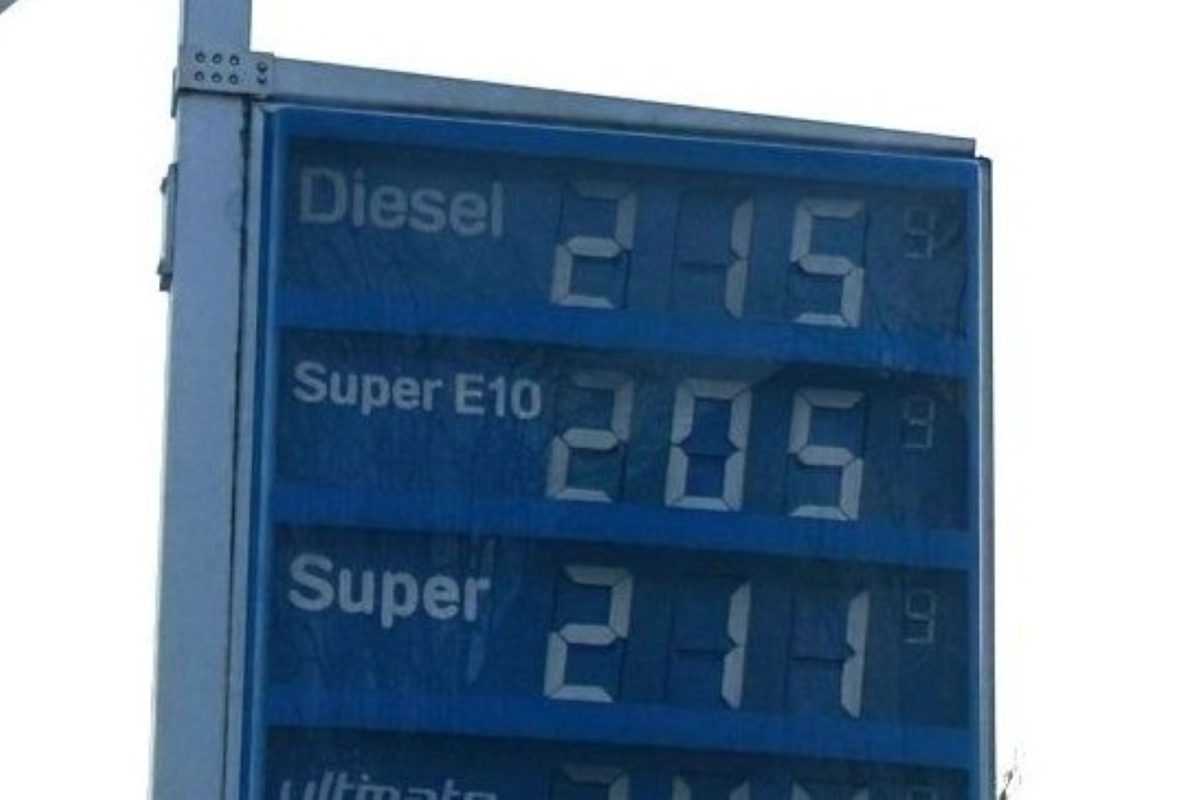 VRTOGLAVI RAST: Cijena dizela skočila za 12 centi i približava se rekordnoj visini  