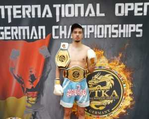 SJAJAN USPJEH: Manuel Bodrožić osvojio dva pojasa prvaka Njemačke u Arnsbergu SJAJAN USPJEH: Manuel Bodrožić osvojio dva pojasa prvaka Njemačke u Arnsbergu