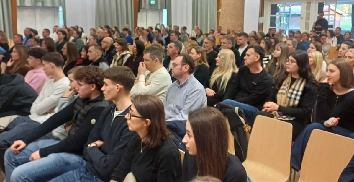 ESSEN I WUPPERTAL: Velik broj gledatelja na prikazivanju filma „Diva“