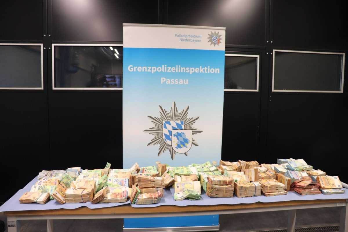 Novac koji je pronašla policija / Foto: PP NB