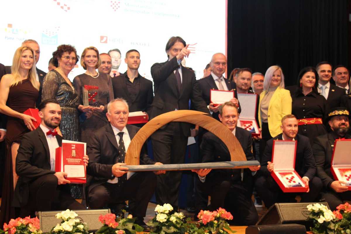 VRIJEME JE DA KAŽEMO HVALA: Bad Homburg i Dubrovnik dodijelili Stipi Puđi i Danielu Guischardu nagradu „Olga Stoss“