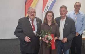 HRVATSKA RIJEČ ŽIVI I DALEKO OD DOMOVINE: U Neu-Isenburgu održano 11. Natjecanje u čitanju Hrvatske nastave u Hessenu i Saarlandu HRVATSKA RIJEČ ŽIVI I DALEKO OD DOMOVINE: U Neu-Isenburgu održano 11. Natjecanje u čitanju Hrvatske nastave u Hessenu i Saarlandu